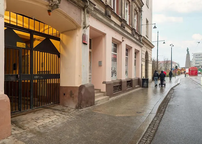 Apartment Tasteful Close To Piotrkowska Street By Renters *